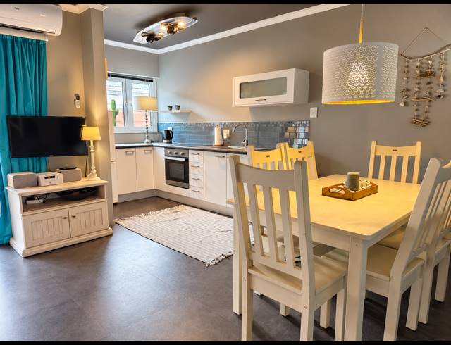 2 BEDROOM SECTIONAL TITLE FOR SALE IN TABLE VIEW